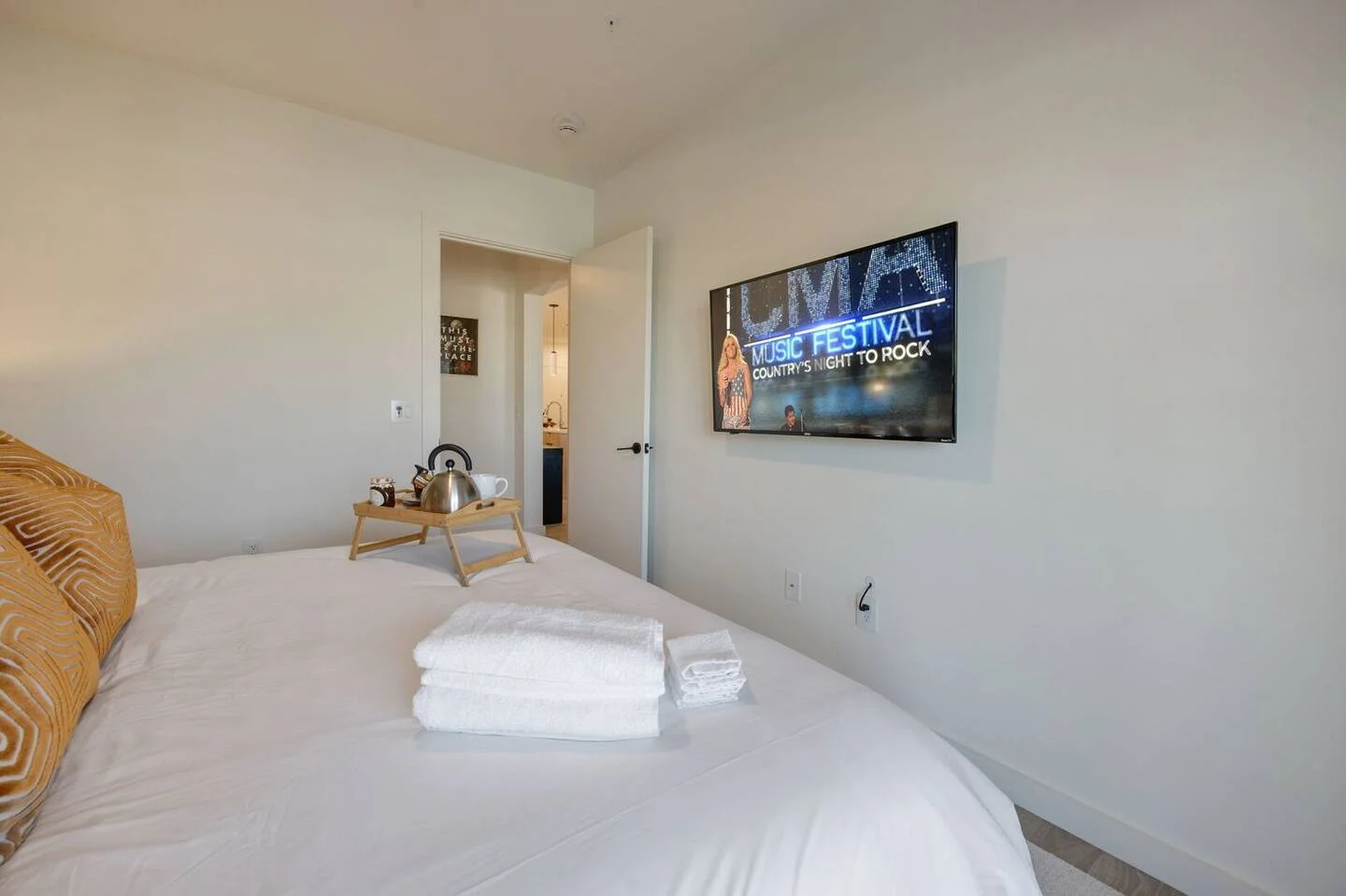 Bedroom with smart TV & breakfast tray